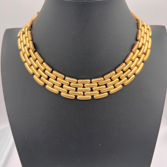 Givenchy Jewelry - GIVENCHY Vintage Gold Plated Choker Panther Link Necklace